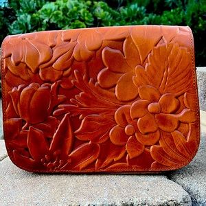 Brand new never used. Tooled crossbody Patricia Nash handbag.